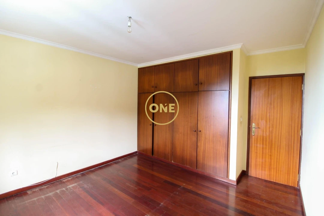 Moradia T3 para Venda em Canhas Foto 21