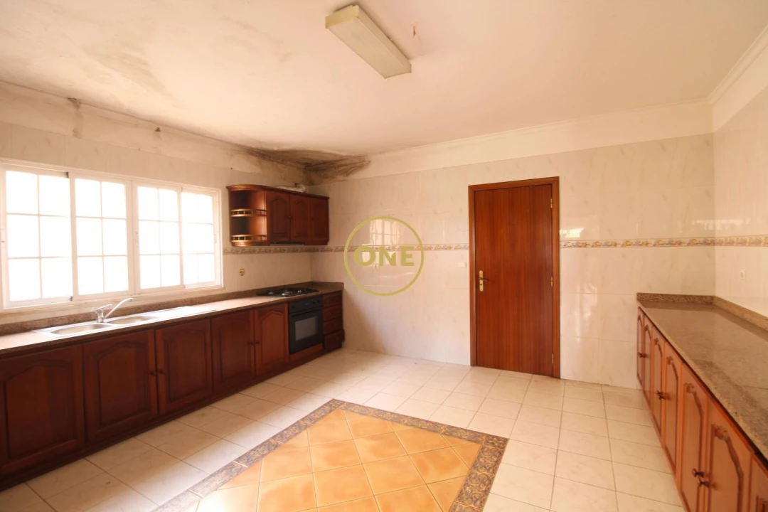 Moradia T3 para Venda em Canhas Foto 7