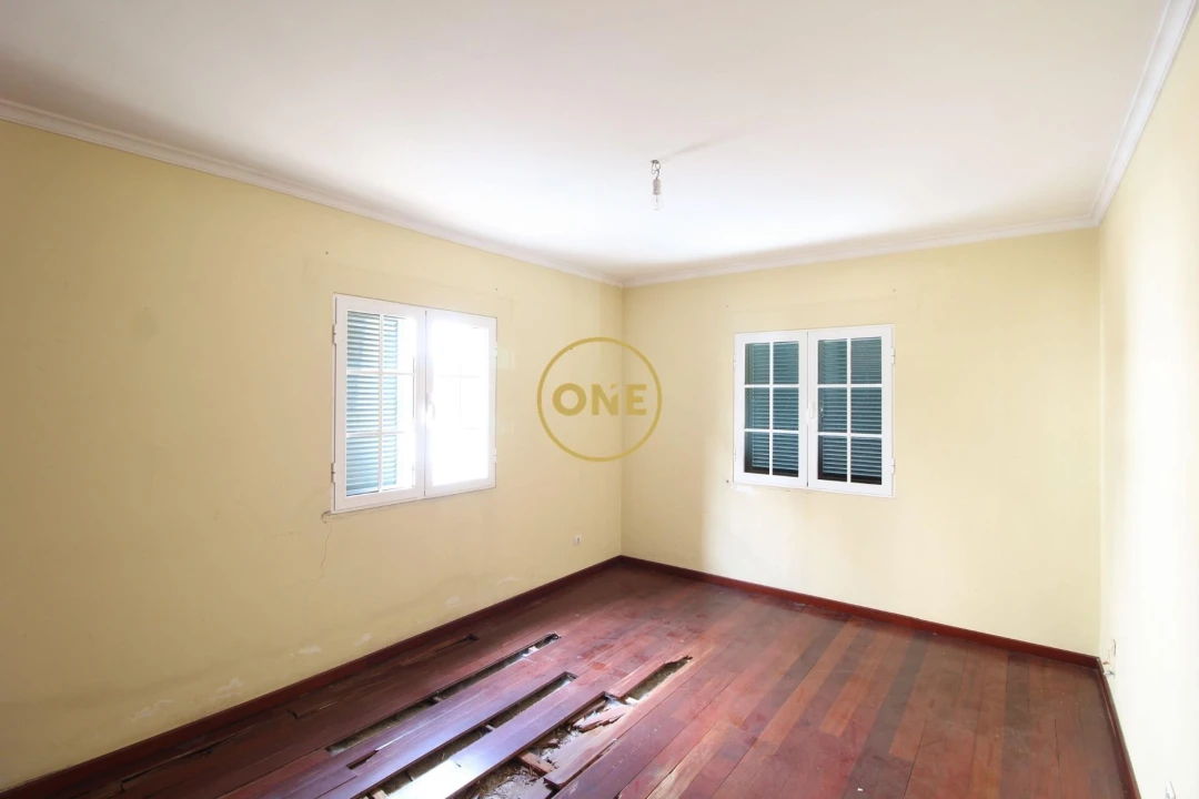 Moradia T3 para Venda em Canhas Foto 13