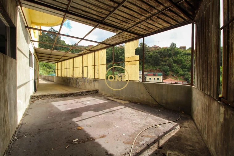 Moradia T3 para Venda em Canhas Foto 31