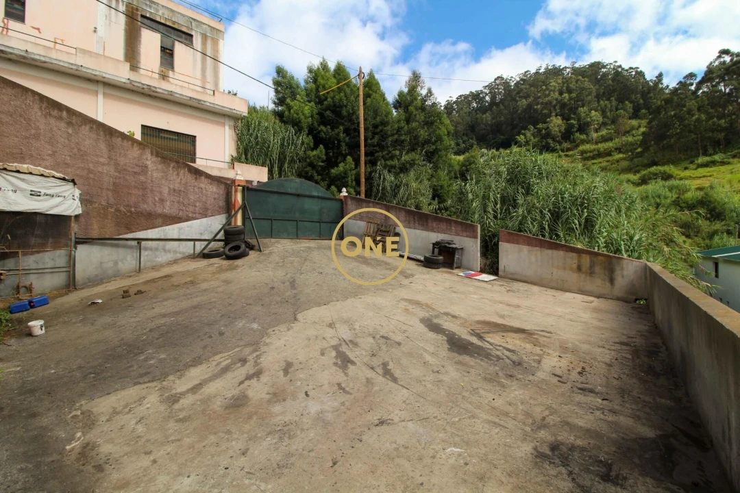 Moradia T3 para Venda em Canhas Foto 26