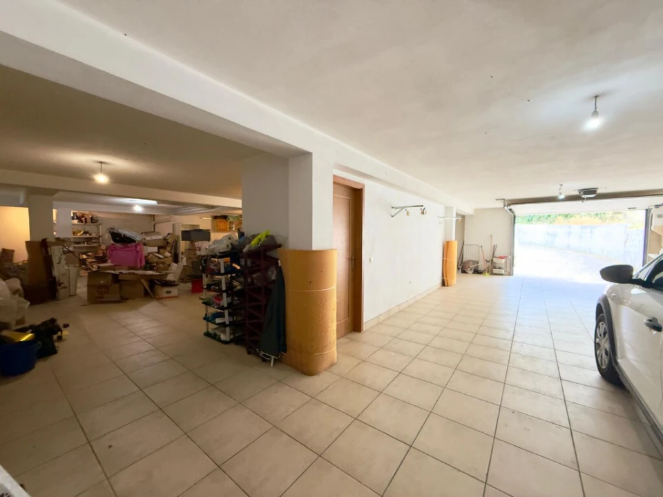 Moradia T5 para Venda em Cernache Foto 22