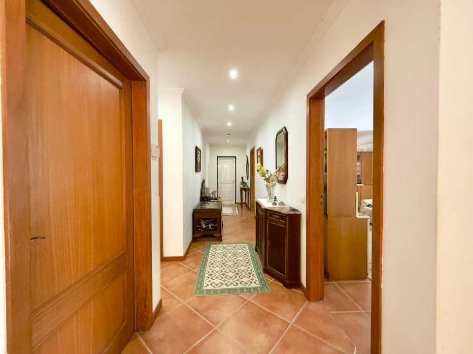 Moradia T5 para Venda em Cernache Foto 27