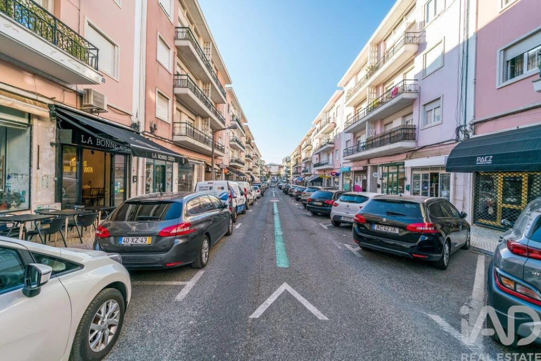 Loja para Venda em Alvalade Foto 23