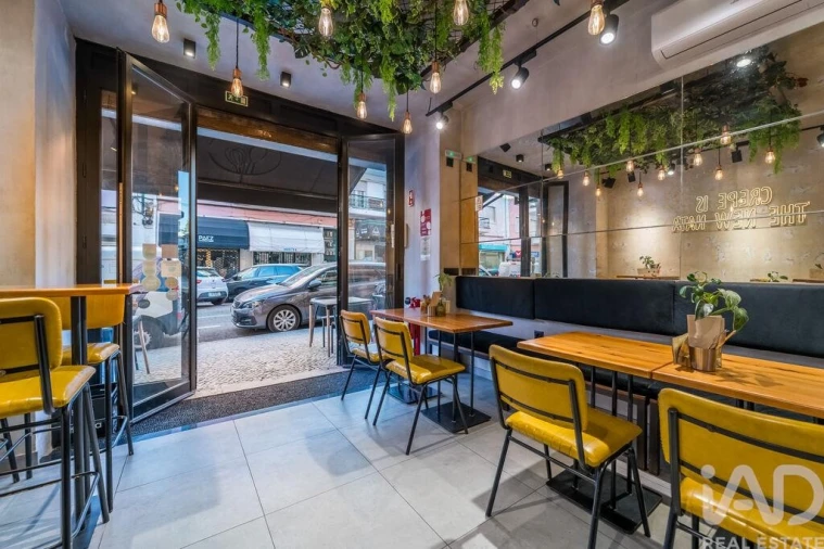 Loja para Venda em Alvalade Foto 7