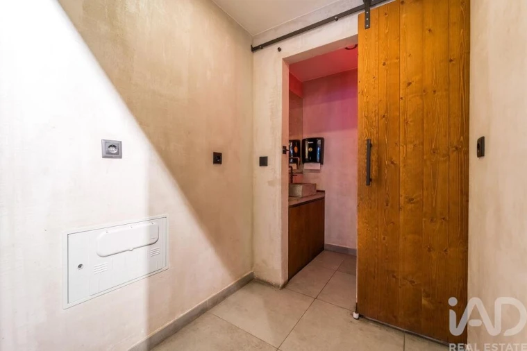 Loja para Venda em Alvalade Foto 18