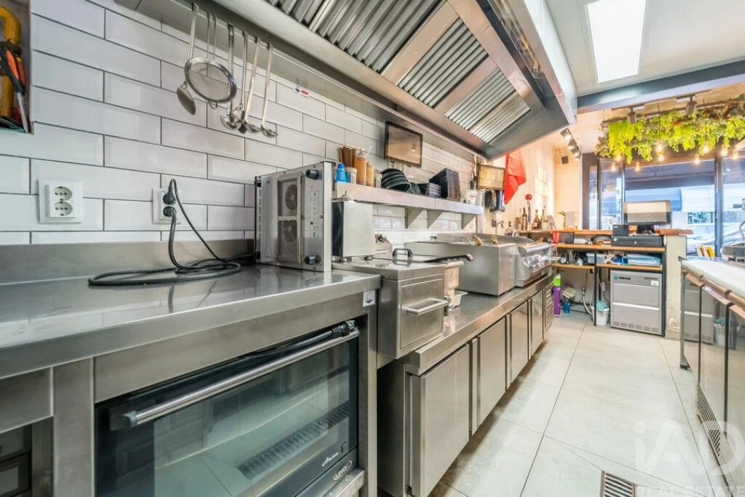 Loja para Venda em Alvalade Foto 15