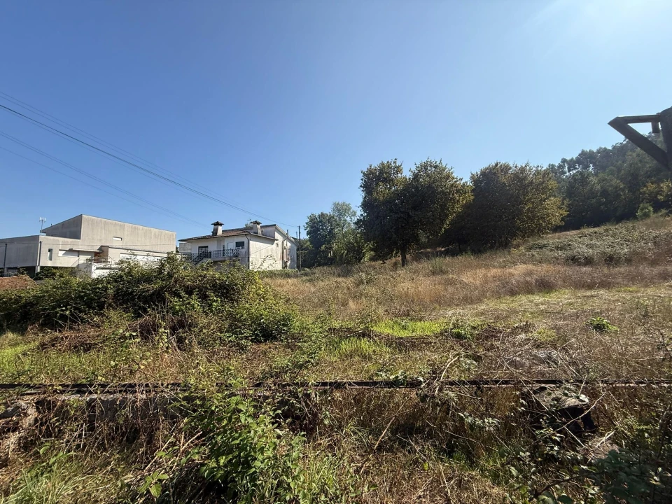 Terreno para Venda em Silvares Foto 1