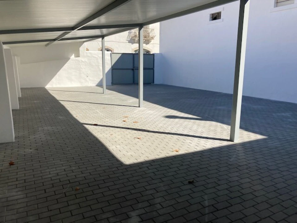 Armazém para Arrendamento em Santa Maria, São Pedro e Matacães Foto 4