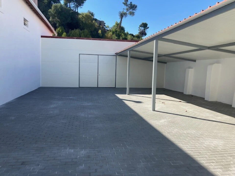 Armazém para Arrendamento em Santa Maria, São Pedro e Matacães Foto 2