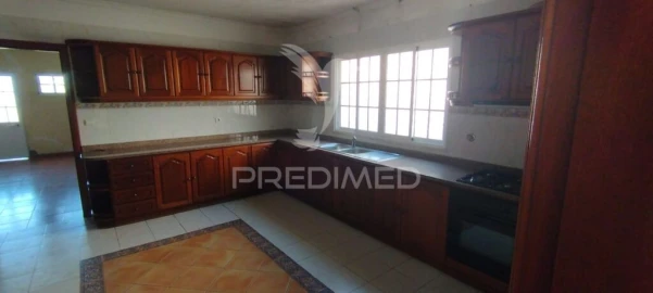 Moradia T3 para Venda em Canhas