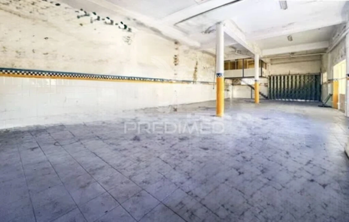 Moradia T3 para Venda em Canhas Foto 4