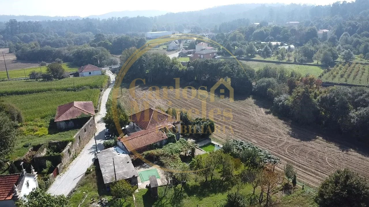 Quinta T3 para Venda em Ribeira do Neiva Foto 1