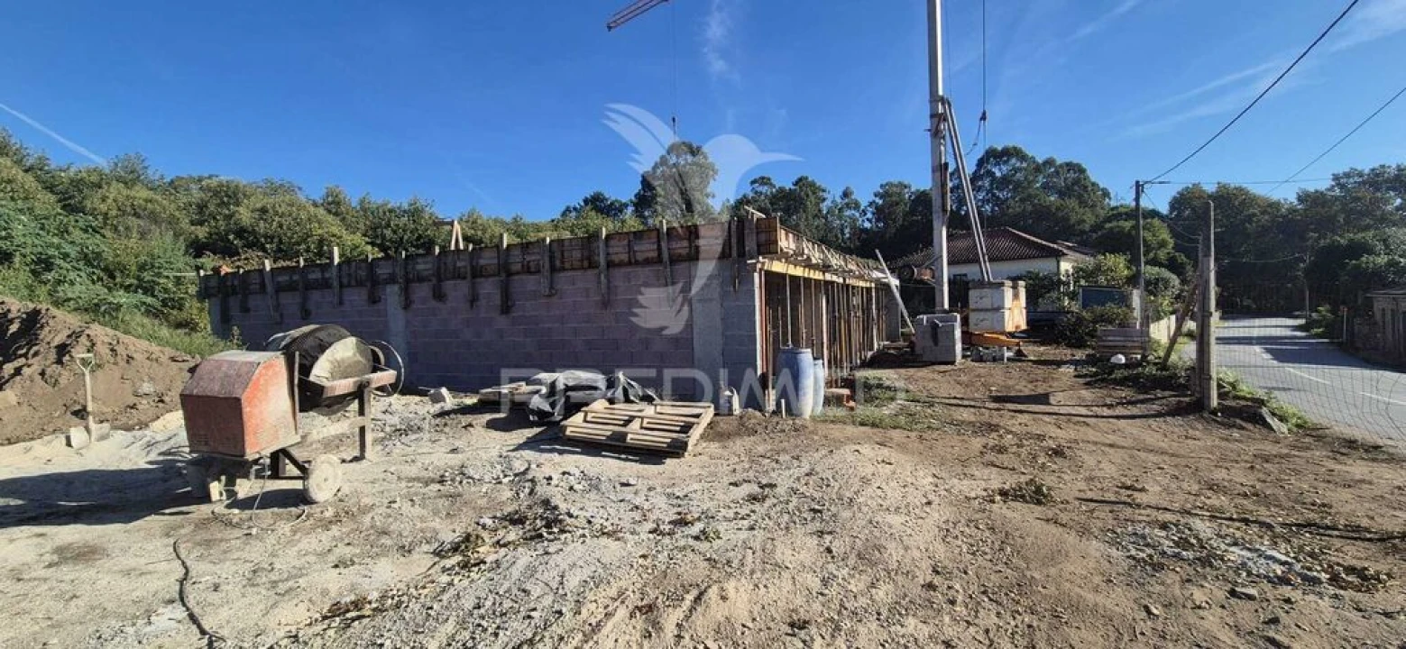 Moradia T3 para Venda em Lage Foto 10