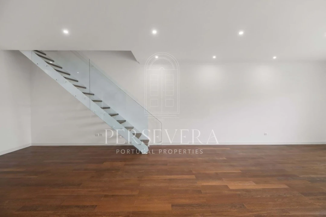 Apartamento T4 para Venda em Santa Maria e São Miguel, São Martinho, São Pedro Penaferrim Foto 5