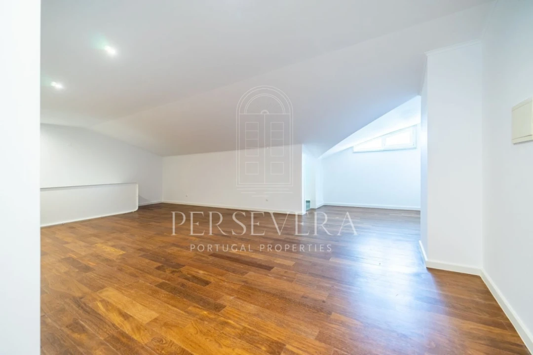 Apartamento T4 para Venda em Santa Maria e São Miguel, São Martinho, São Pedro Penaferrim Foto 18