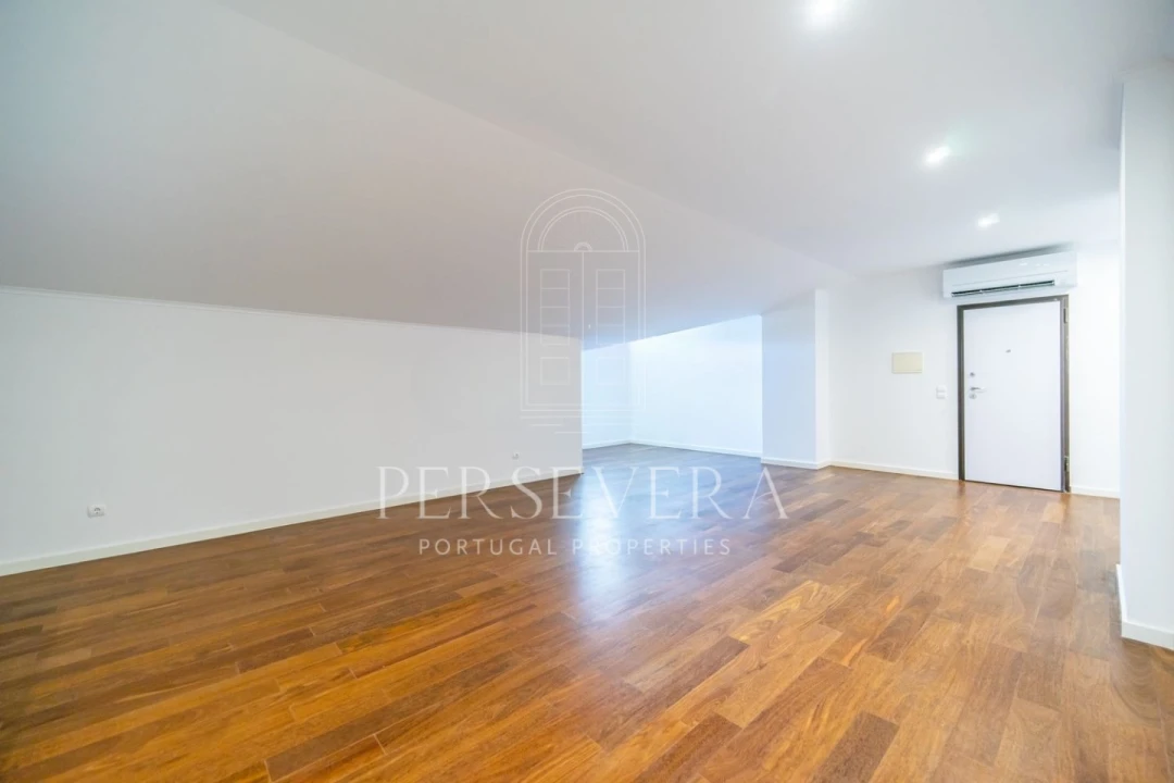 Apartamento T4 para Venda em Santa Maria e São Miguel, São Martinho, São Pedro Penaferrim Foto 16