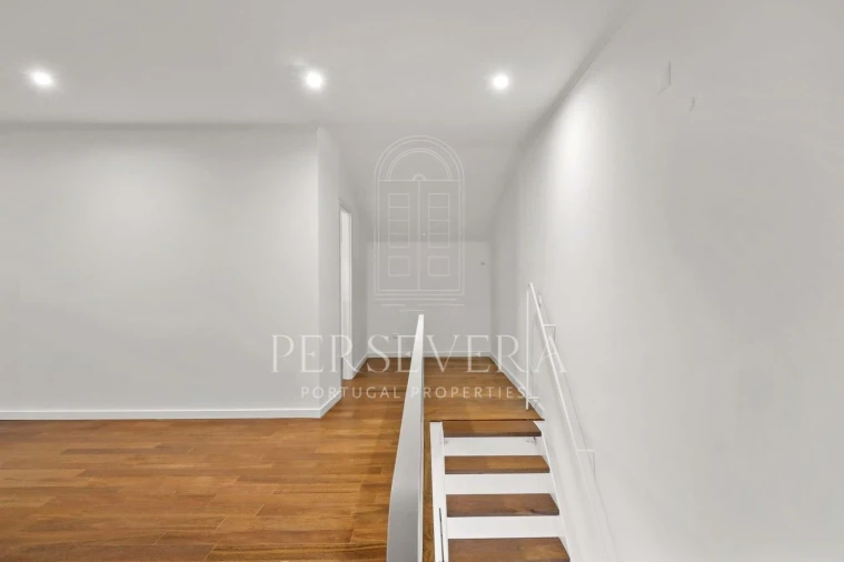 Apartamento T4 para Venda em Santa Maria e São Miguel, São Martinho, São Pedro Penaferrim Foto 15