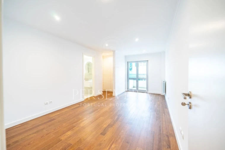 Apartamento T4 para Venda em Santa Maria e São Miguel, São Martinho, São Pedro Penaferrim Foto 10