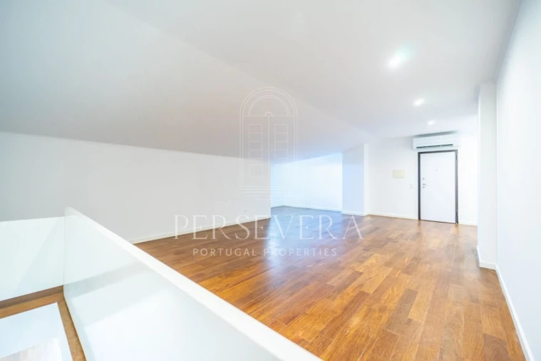 Apartamento T4 para Venda em Santa Maria e São Miguel, São Martinho, São Pedro Penaferrim Foto 17