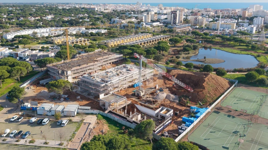 Apartamento T2 para Venda em Quarteira Foto 24