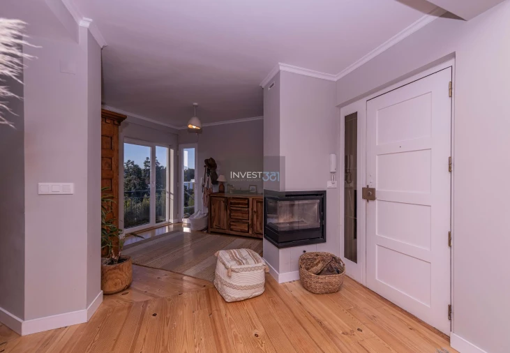 Apartamento T2 para Arrendamento em Algés, Linda-A-Velha e Cruz Quebrada-Dafundo Foto 12