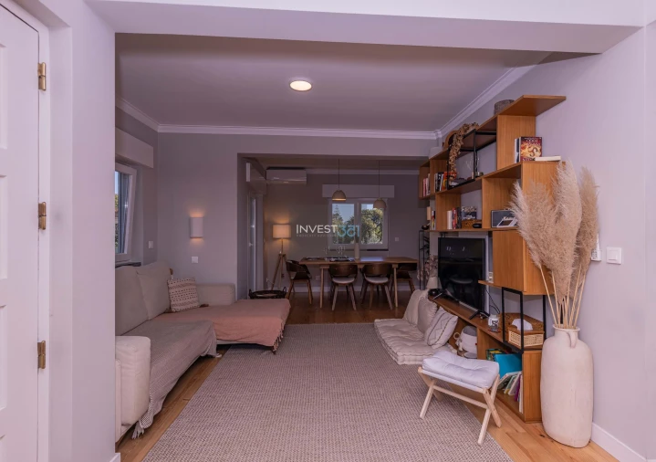 Apartamento T2 para Arrendamento em Algés, Linda-A-Velha e Cruz Quebrada-Dafundo Foto 7