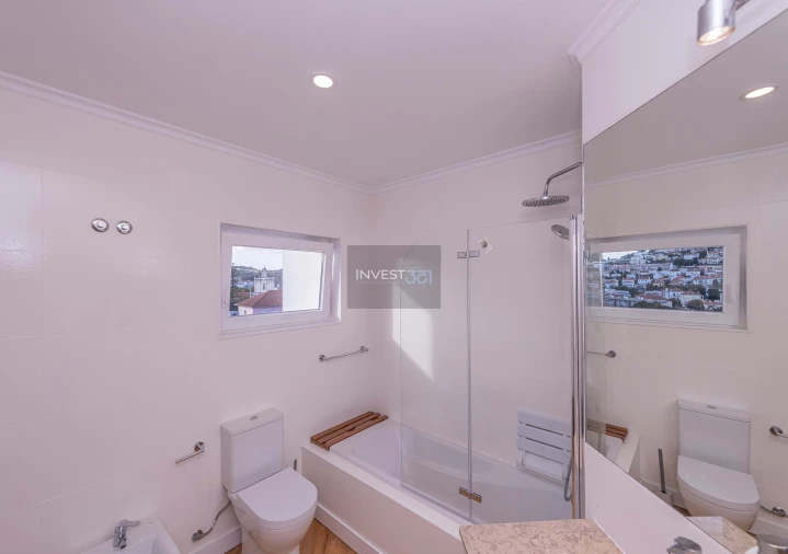 Apartamento T2 para Arrendamento em Algés, Linda-A-Velha e Cruz Quebrada-Dafundo Foto 27