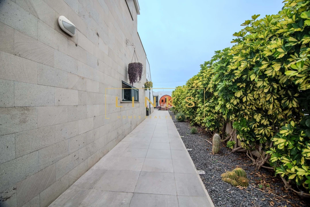 Moradia T3 para Venda em Porto Santo Foto 30