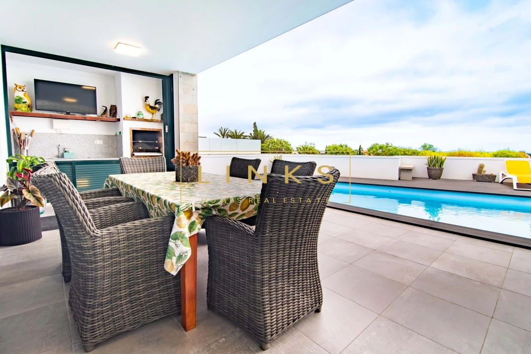 Moradia T3 para Venda em Porto Santo Foto 41