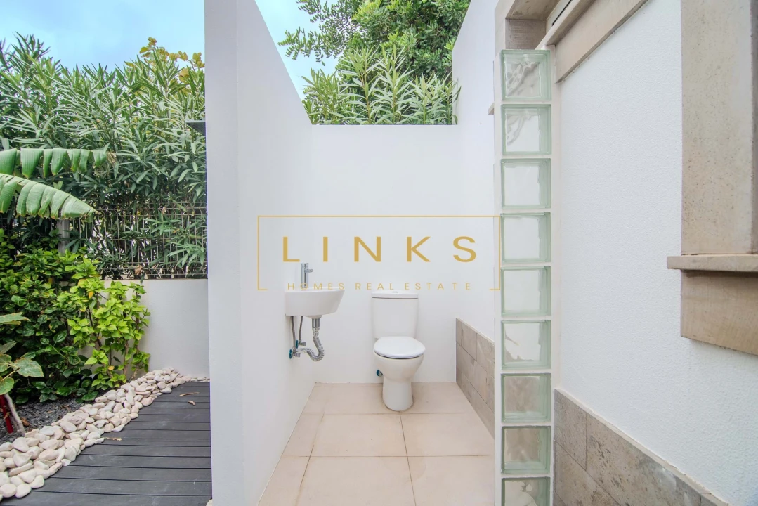 Moradia T3 para Venda em Porto Santo Foto 28