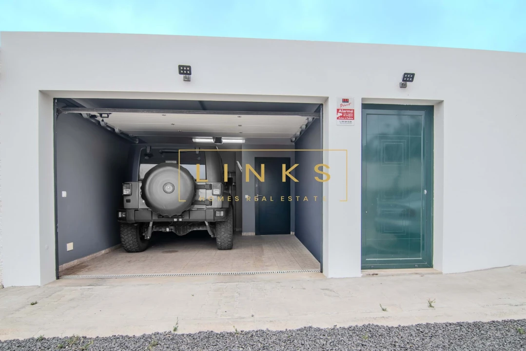 Moradia T3 para Venda em Porto Santo Foto 31