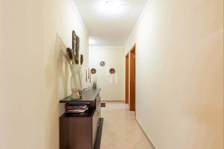 Apartamento T2 para Venda em Olhão Foto 5