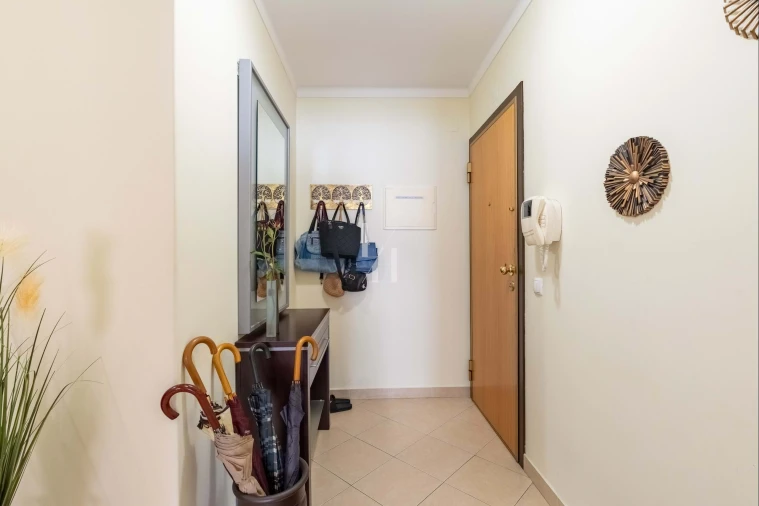 Apartamento T2 para Venda em Olhão Foto 18