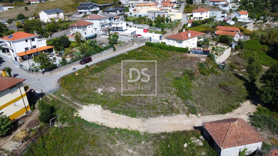 Terreno para Venda em Freixo de Cima e de Baixo Foto 9