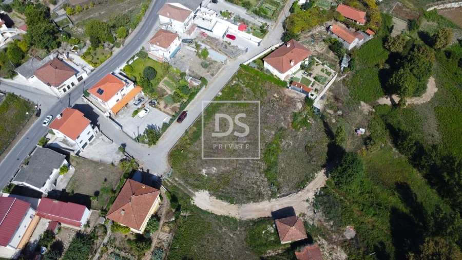 Terreno para Venda em Freixo de Cima e de Baixo Foto 5