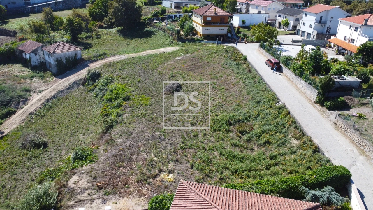 Terreno para Venda em Freixo de Cima e de Baixo Foto 10
