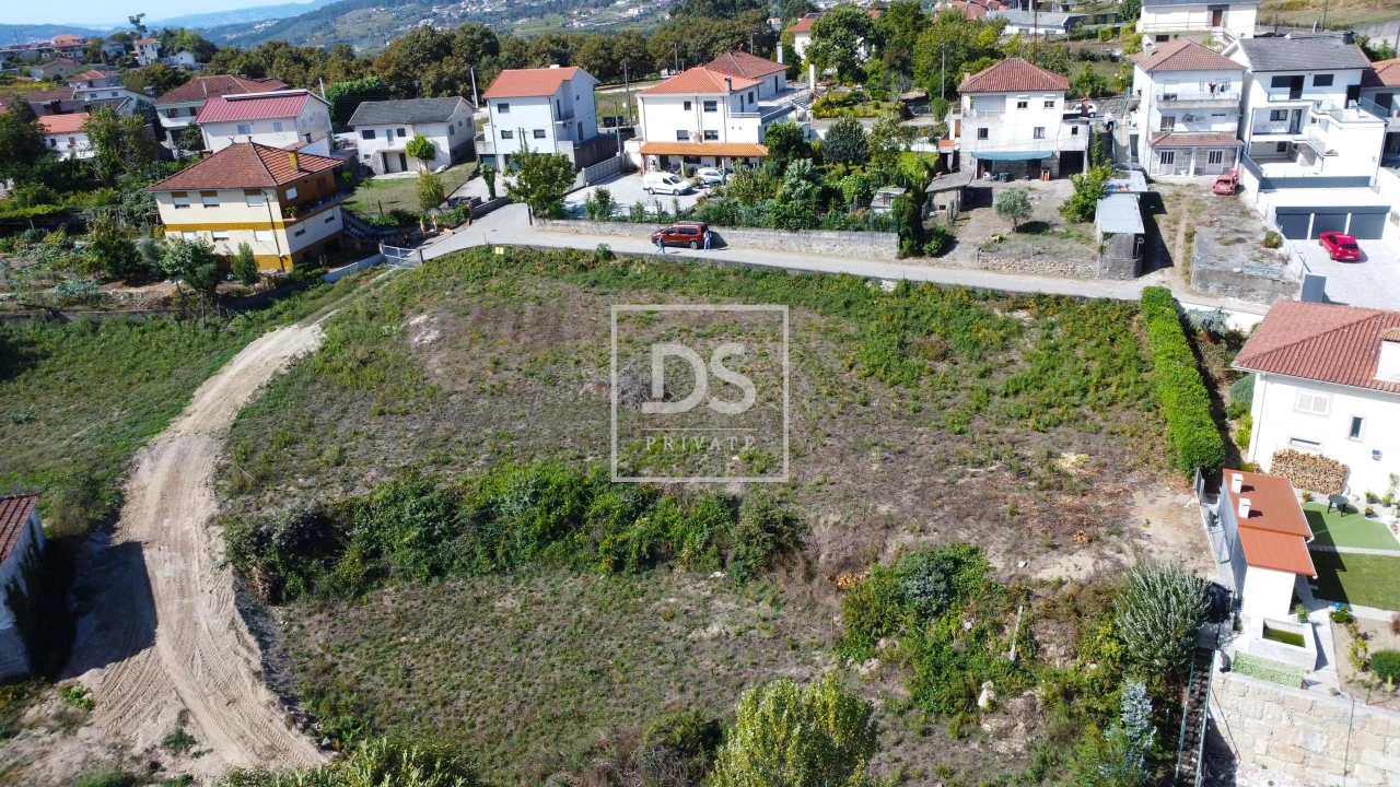 Terreno para Venda em Freixo de Cima e de Baixo Foto 6
