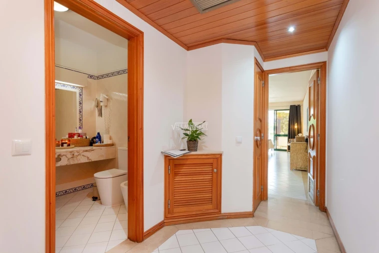 Apartamento para Venda em Albufeira e Olhos de Água Foto 11