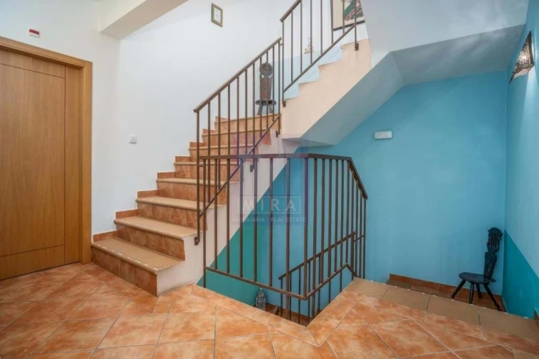 Moradia T9 para Venda em Alvor Foto 8