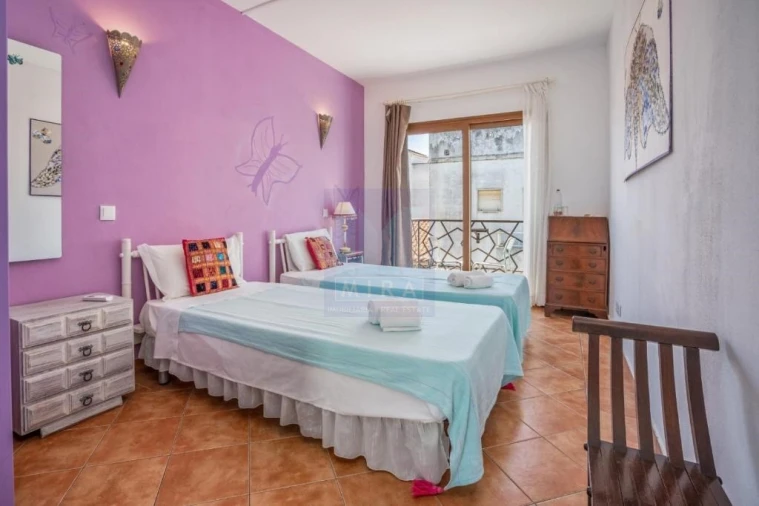 Moradia T9 para Venda em Alvor Foto 15