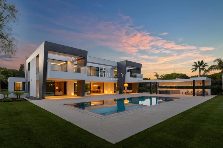 Moradia T6 para Venda em Almancil Planta 15