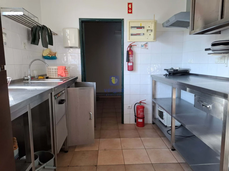 Negócio para Arrendamento em Meirinhas Foto 26