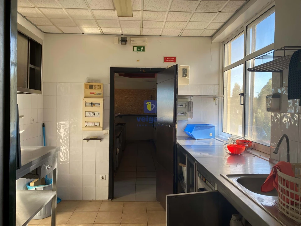 Negócio para Arrendamento em Meirinhas Foto 28