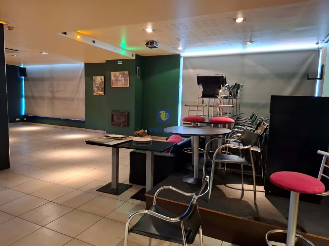 Negócio para Arrendamento em Meirinhas Foto 3