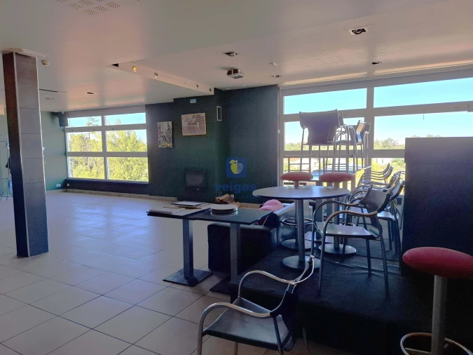 Negócio para Arrendamento em Meirinhas Foto 14