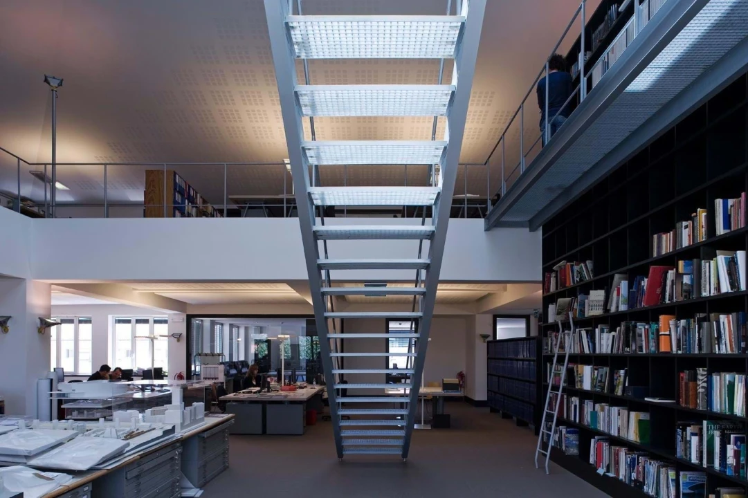 Escritório para Arrendamento em Alvalade Foto 3