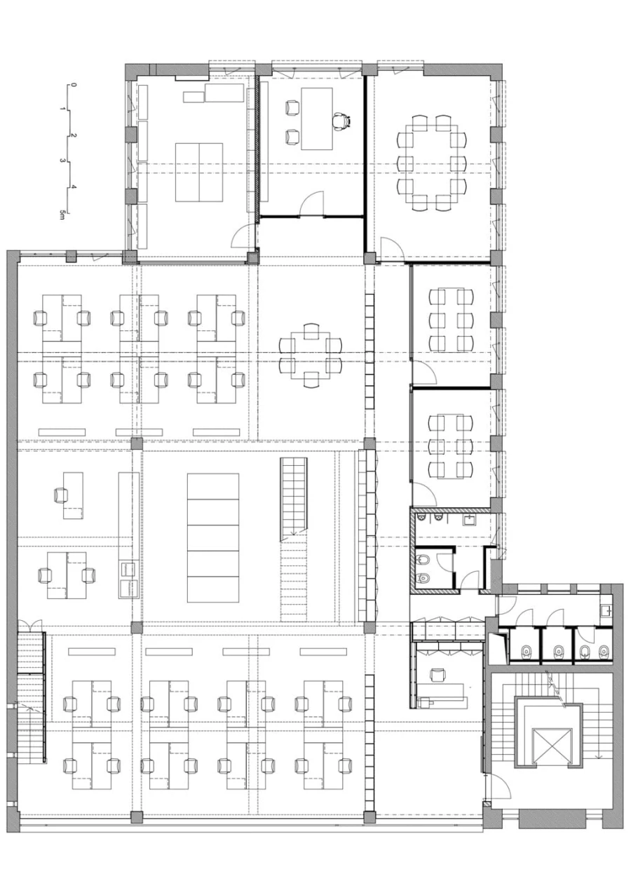 Escritório para Arrendamento em Alvalade Planta 1