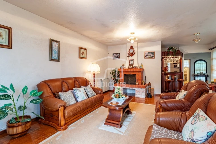 Moradia T4 para Venda em Santo Antonio da Serra Foto 9