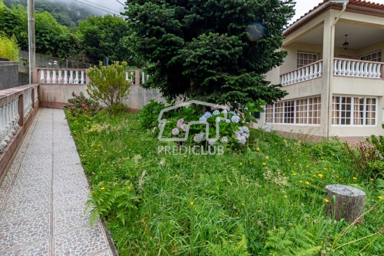 Moradia T4 para Venda em Santo Antonio da Serra Foto 27